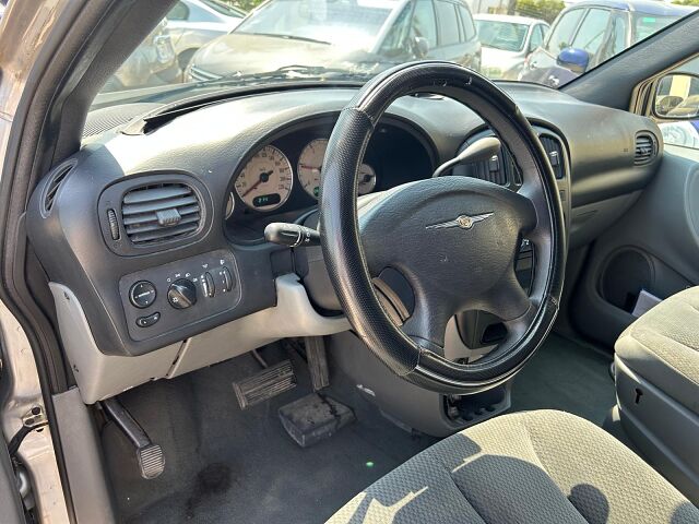 CHRYSLER GRAND VOYAGER SE 2.8 CRDI AUTO SPANISH LHD IN SPAIN 133K 7 SEAT 2005